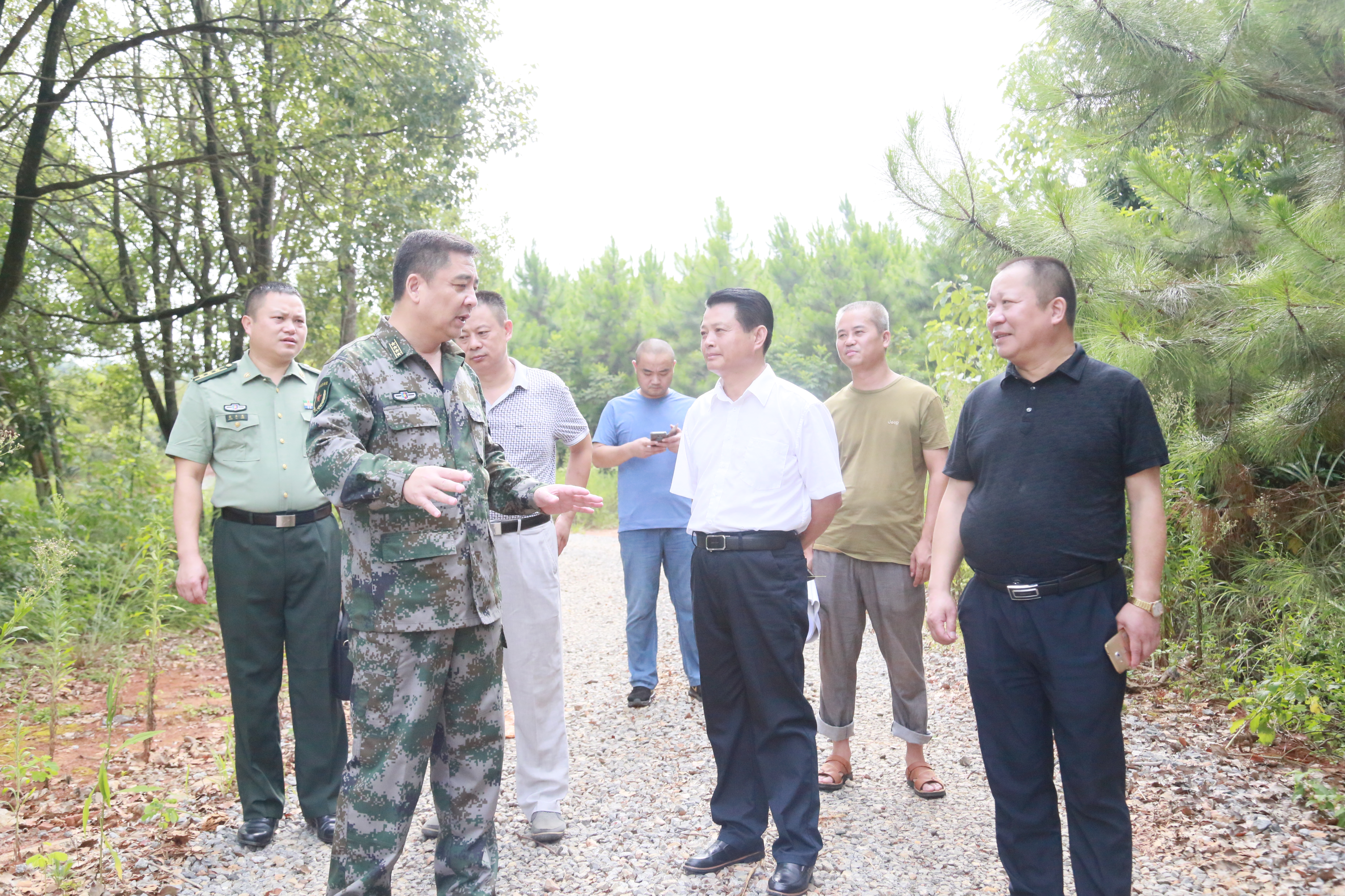 永州市委常委军分区司令员王守海调研人防工作