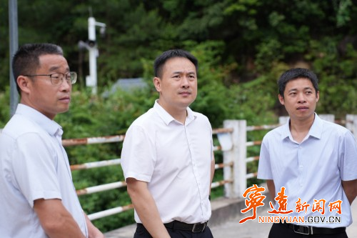 林亮亮调研住龙门大坝安全隐患及九嶷山民宿产业发展工作_副本500.jpg 林亮亮调研住龙门大坝安全隐患及九嶷山民宿产业发展工作_副本500.jpg